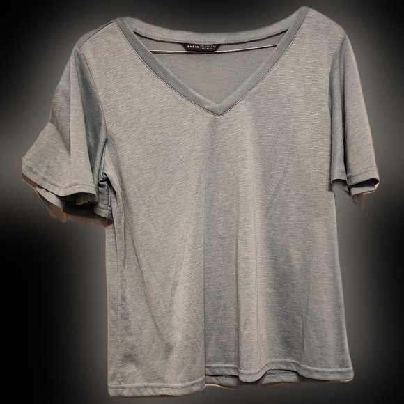 Women's Shein t-shirt - Picture 1 of 1